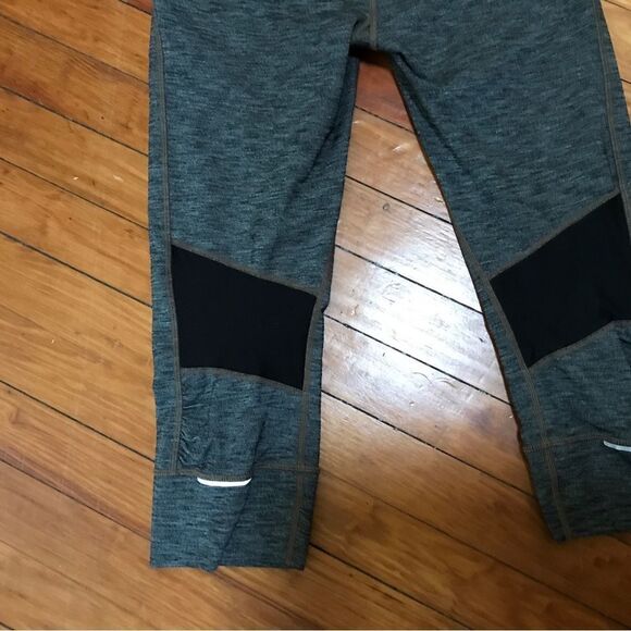 Athleta Grey Relay Capri Crop Leggings (S) - Picture 10 of 12